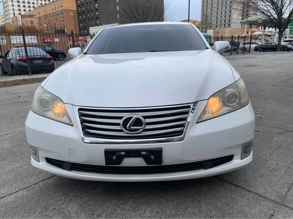 2011 Lexus ES 5th Gen - Image 13 of 13