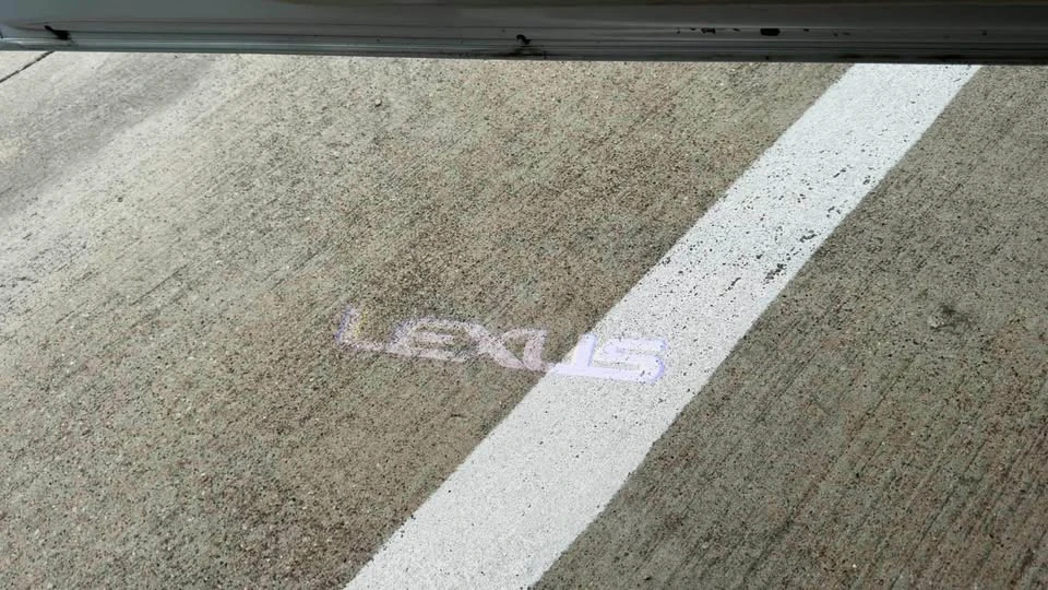 2011 Lexus ES 5th Gen - Image 9 of 15