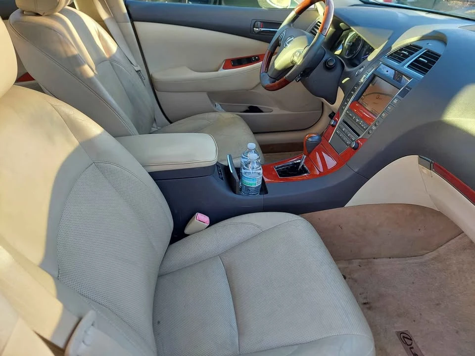 2011 Lexus ES 5th Gen - Image 4 of 13