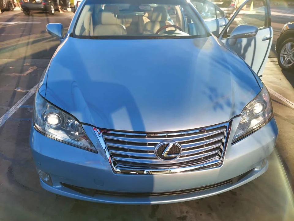2011 Lexus ES 5th Gen - Image 12 of 13