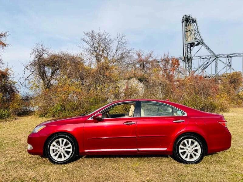 2011 Lexus ES 5th Gen - Image 13 of 14