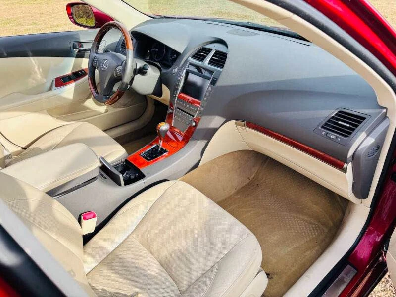 2011 Lexus ES 5th Gen - Image 10 of 14