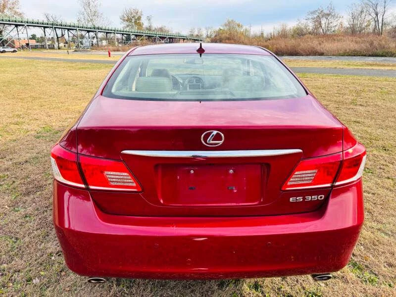 2011 Lexus ES 5th Gen - Image 4 of 14