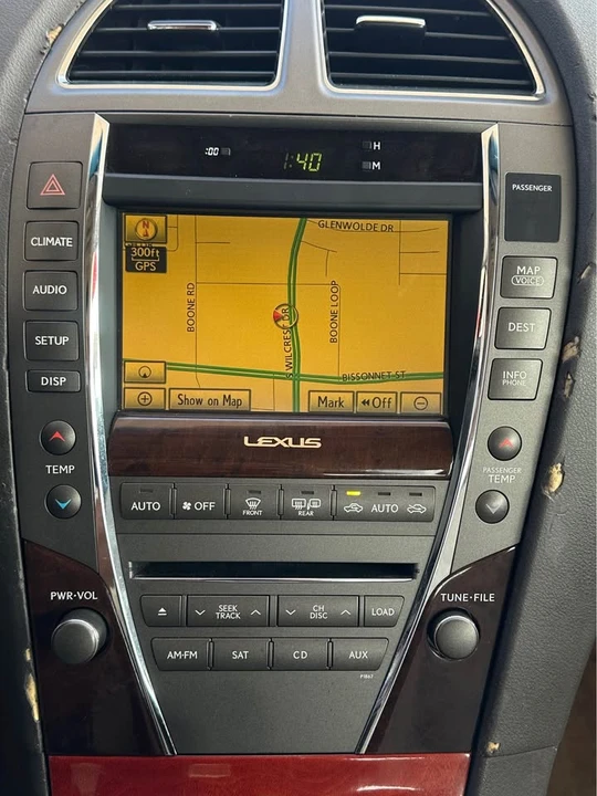 2011 Lexus ES 4th Gen - Image 19 of 20