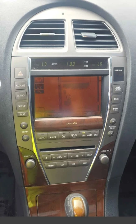 2011 Lexus ES 5th Gen - Image 13 of 14
