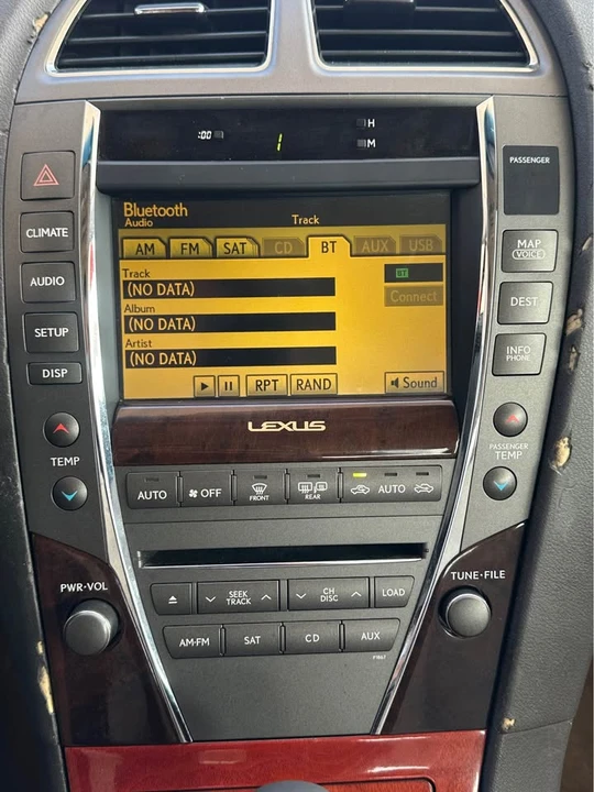 2011 Lexus ES 4th Gen - Image 18 of 20