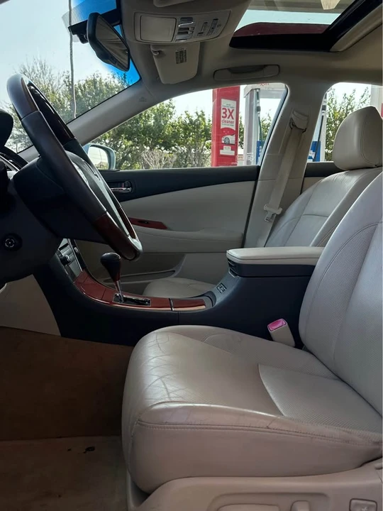 2011 Lexus ES 4th Gen - Image 6 of 20