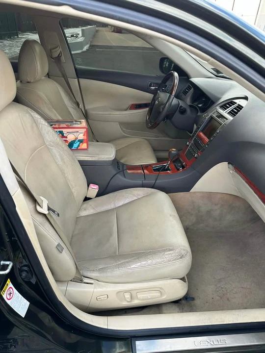 2011 Lexus ES 5th Gen - Image 6 of 14