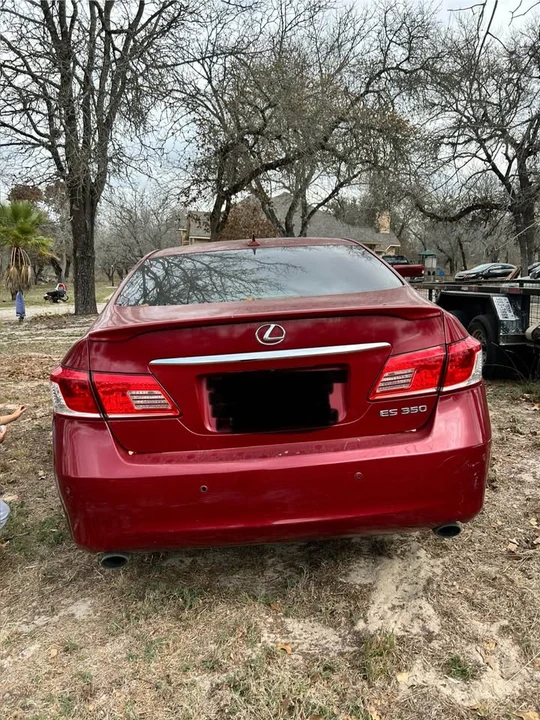 2011 Lexus ES 5th Gen - Image 4 of 12