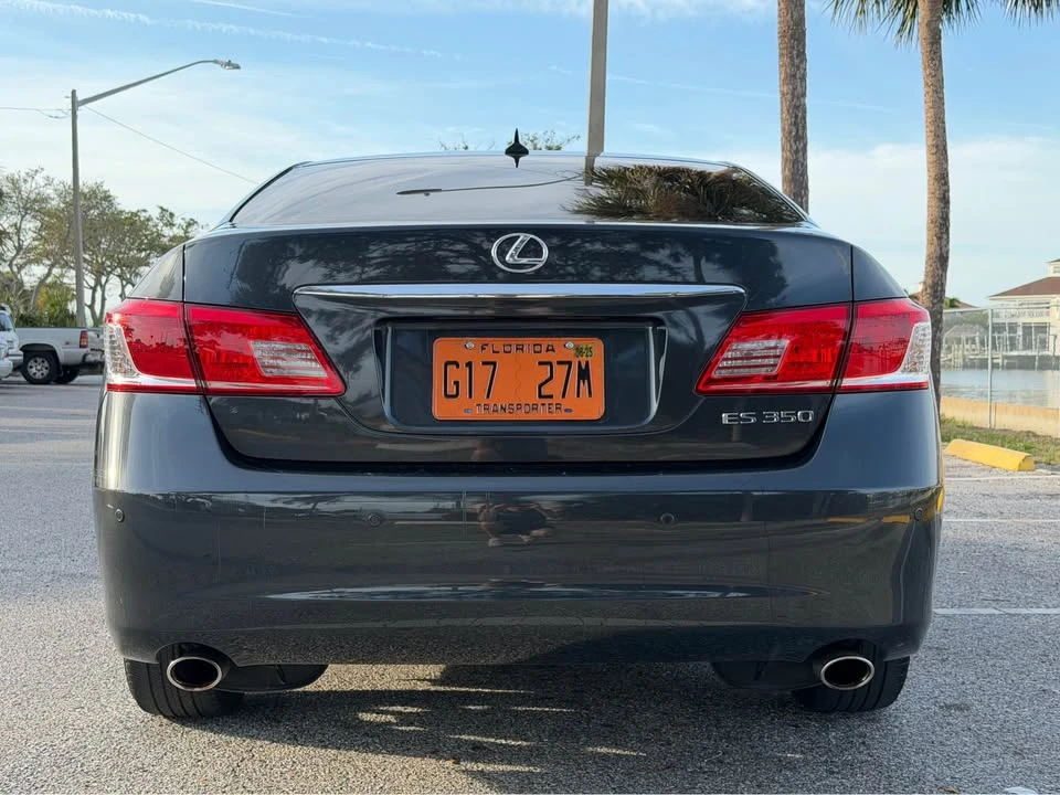 2011 Lexus ES 5th Gen - Image 6 of 17