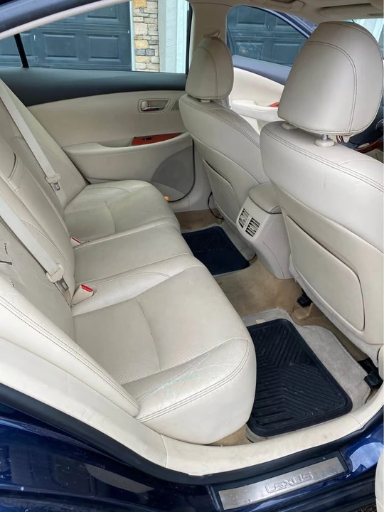 2011 Lexus ES 4th Gen - Image 10 of 10
