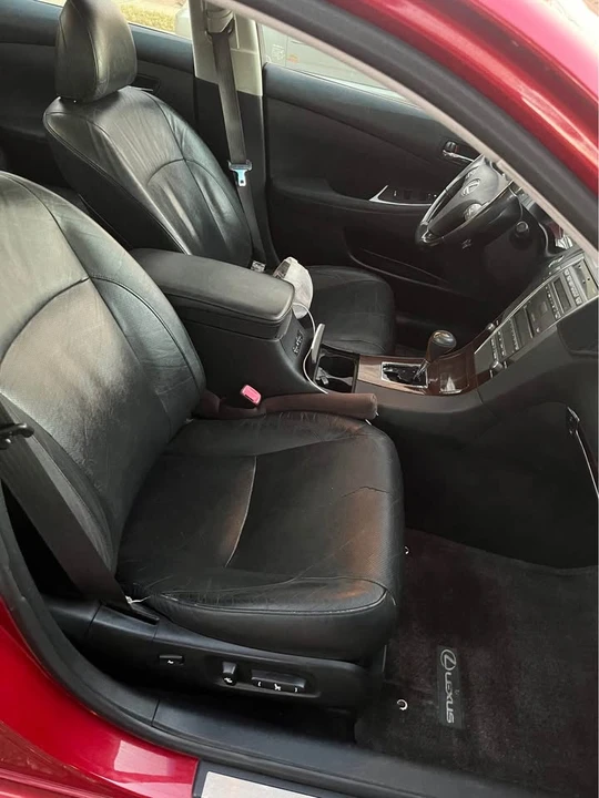 2011 Lexus ES 5th Gen - Image 11 of 18