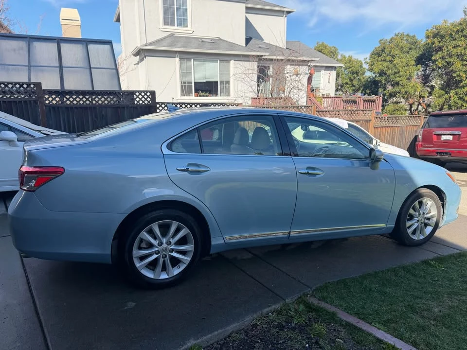 2011 Lexus ES 5th Gen - Image 20 of 20