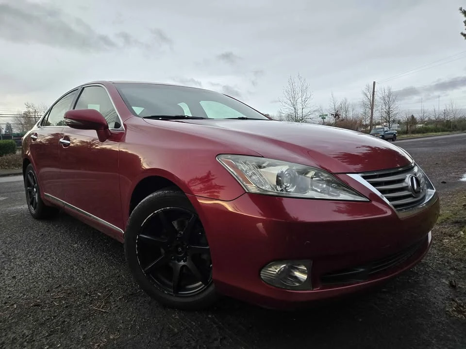 2011 Lexus ES 5th Gen - Image 7 of 19