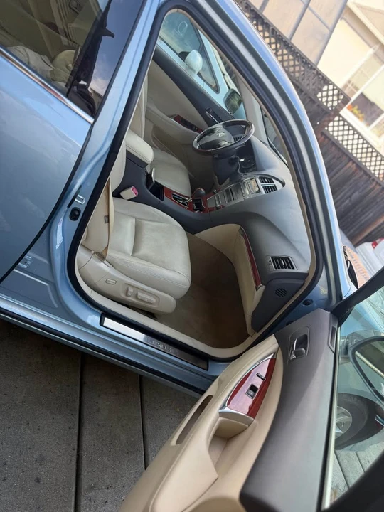 2011 Lexus ES 5th Gen - Image 18 of 20