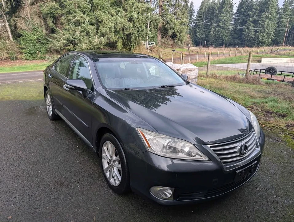 2011 Lexus ES 5th Gen - Image 3 of 6