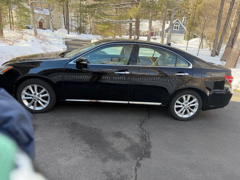 2011 Lexus ES 5th Gen - Image 12 of 12