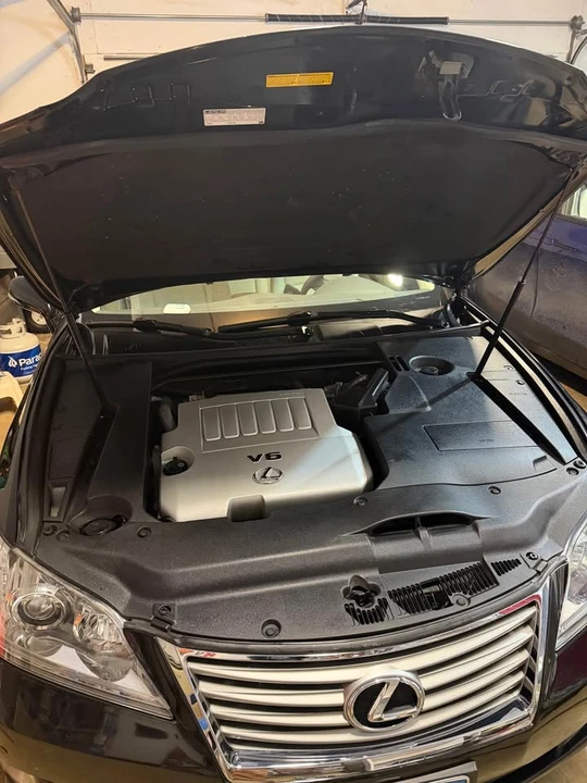 2011 Lexus ES 5th Gen - Image 11 of 12