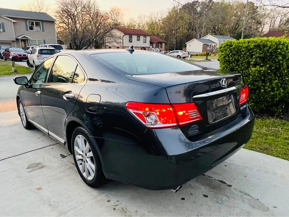 2011 Lexus ES 5th Gen - Image 10 of 14