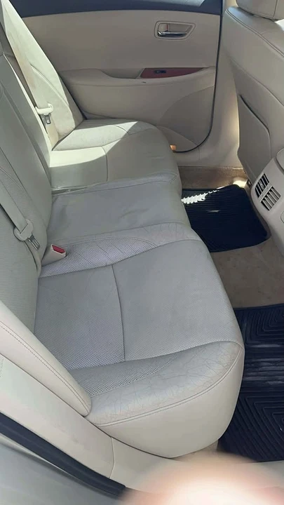 2011 Lexus ES 5th Gen - Image 7 of 8