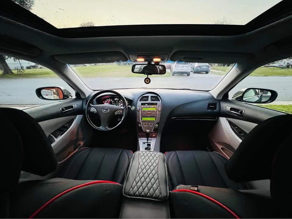 2011 Lexus ES 5th Gen - Image 2 of 14