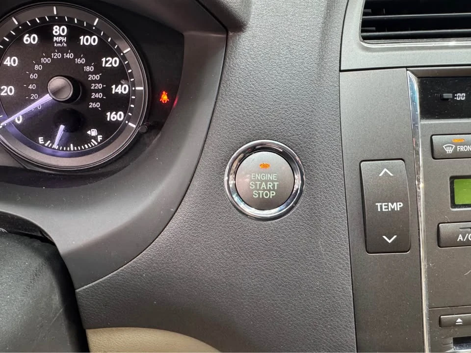 2011 Lexus ES 5th Gen - Image 18 of 20