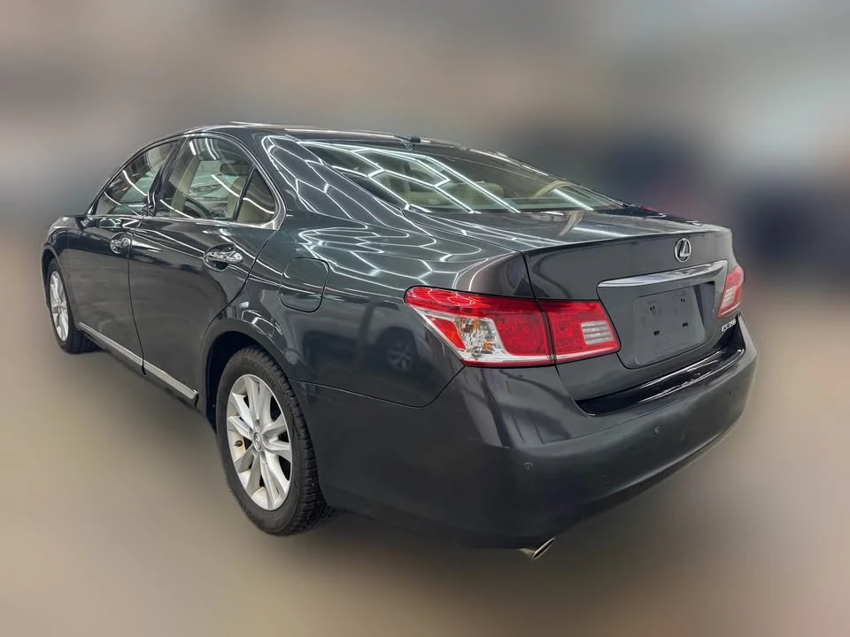 2011 Lexus ES 5th Gen - Image 5 of 20