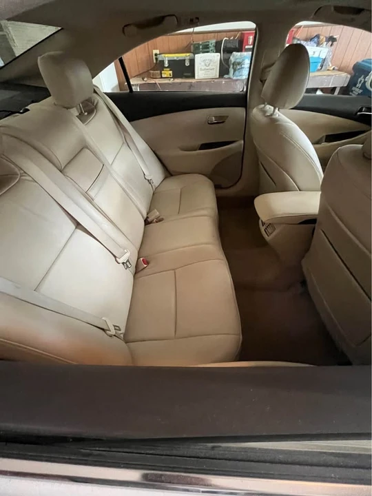2011 Lexus ES 5th Gen - Image 4 of 8