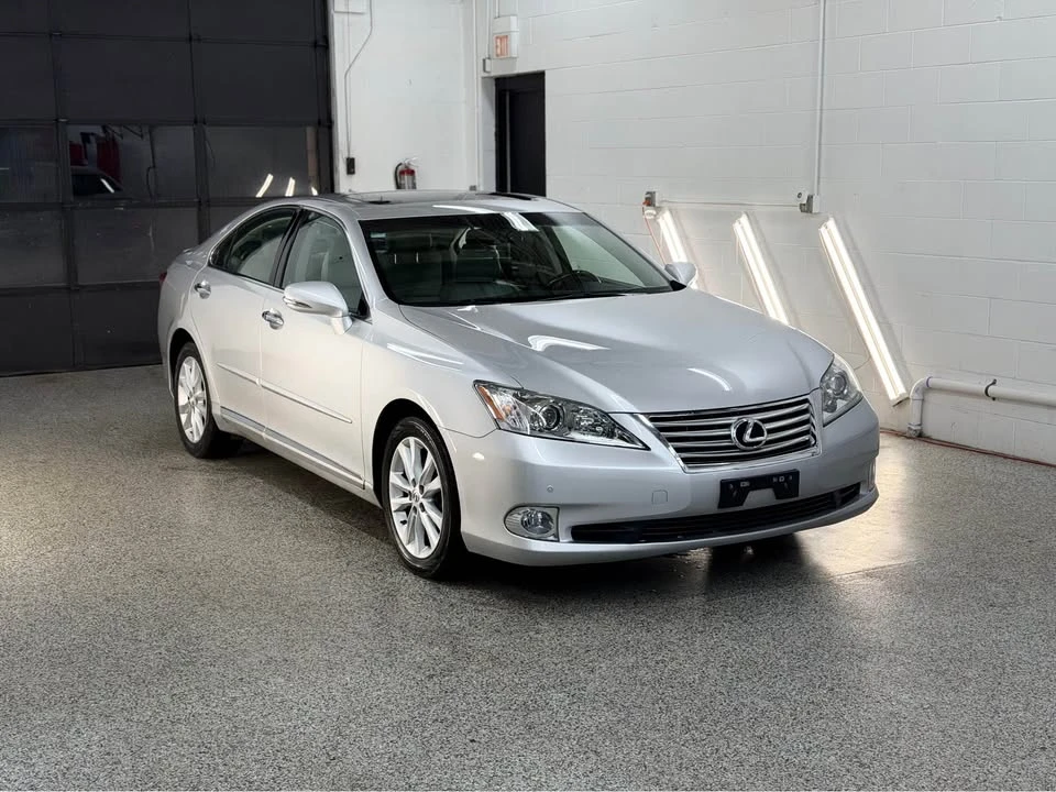 2011 Lexus ES 5th Gen - Image 2 of 20