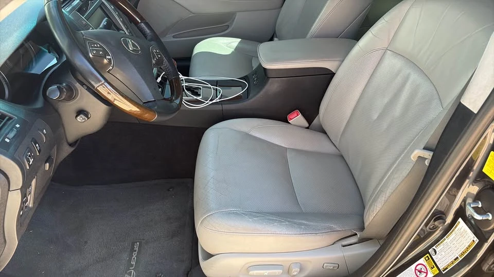 2011 Lexus ES 5th Gen - Image 3 of 5