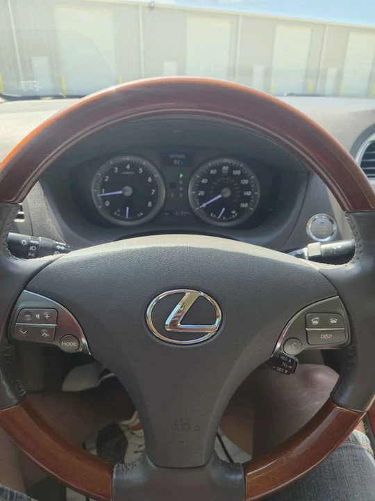 2011 Lexus ES 5th Gen - Image 15 of 20