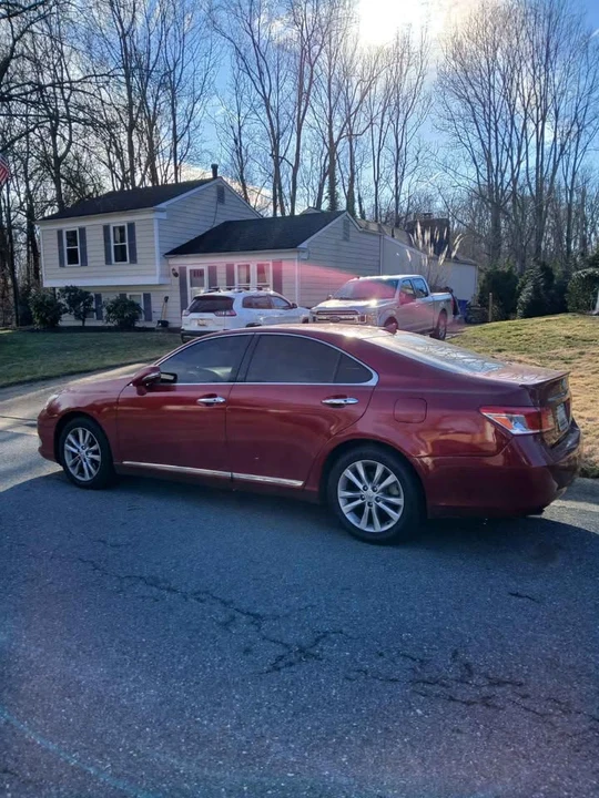 2011 Lexus ES 5th Gen - Image 3 of 11