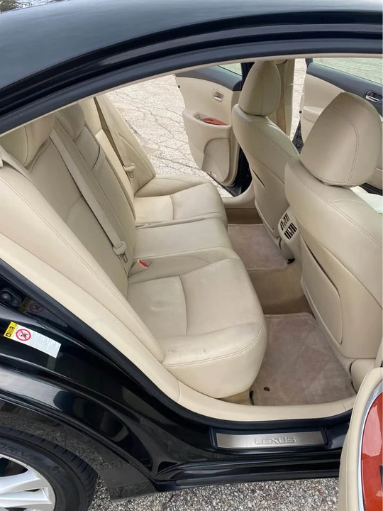 2011 Lexus ES 5th Gen - Image 11 of 14
