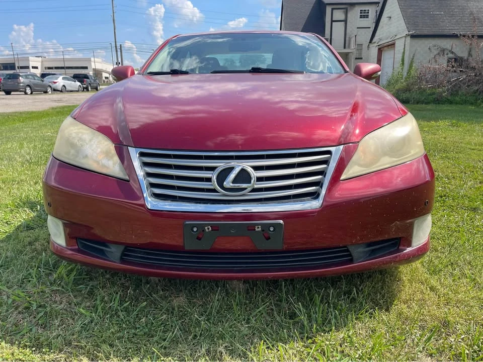 2011 Lexus ES 5th Gen - Image 9 of 14