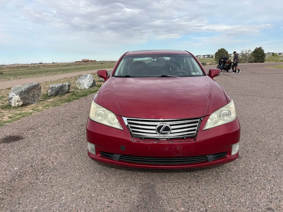 2011 Lexus ES 5th Gen - Image 12 of 20