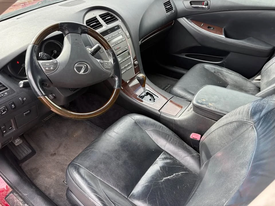 2011 Lexus ES 5th Gen - Image 6 of 20