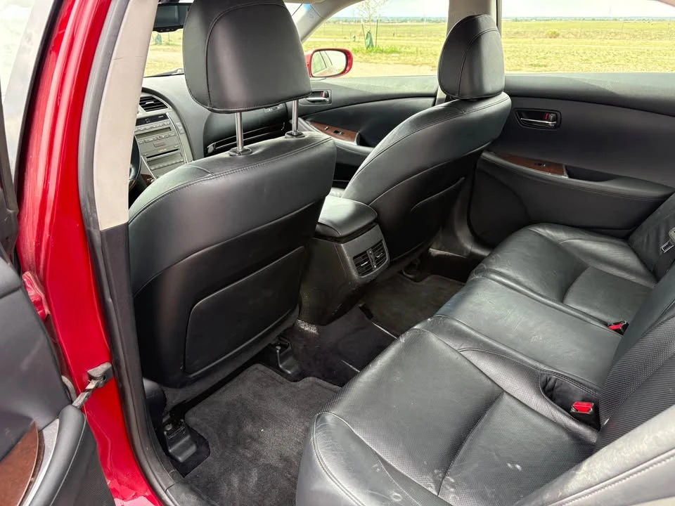 2011 Lexus ES 5th Gen - Image 5 of 20
