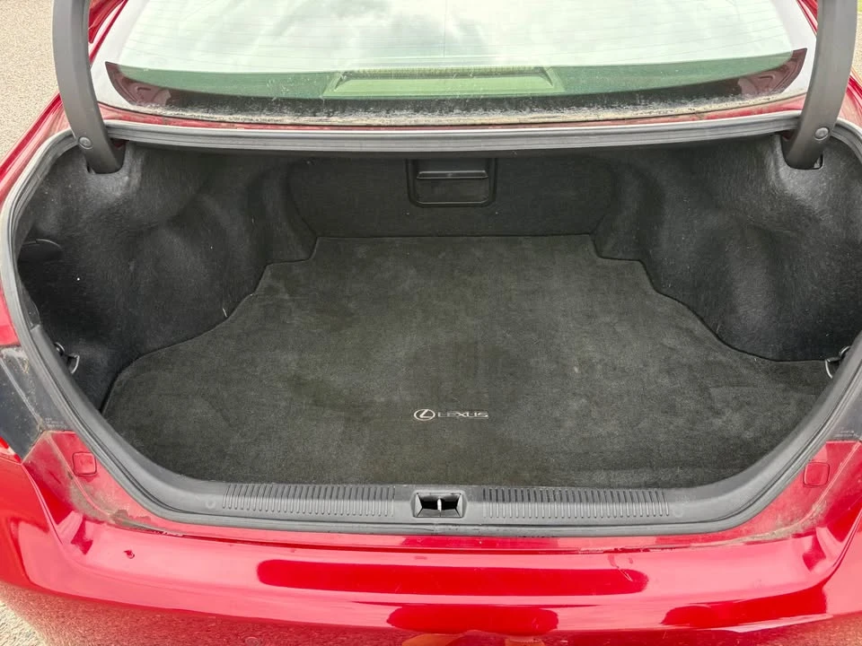 2011 Lexus ES 5th Gen - Image 10 of 20