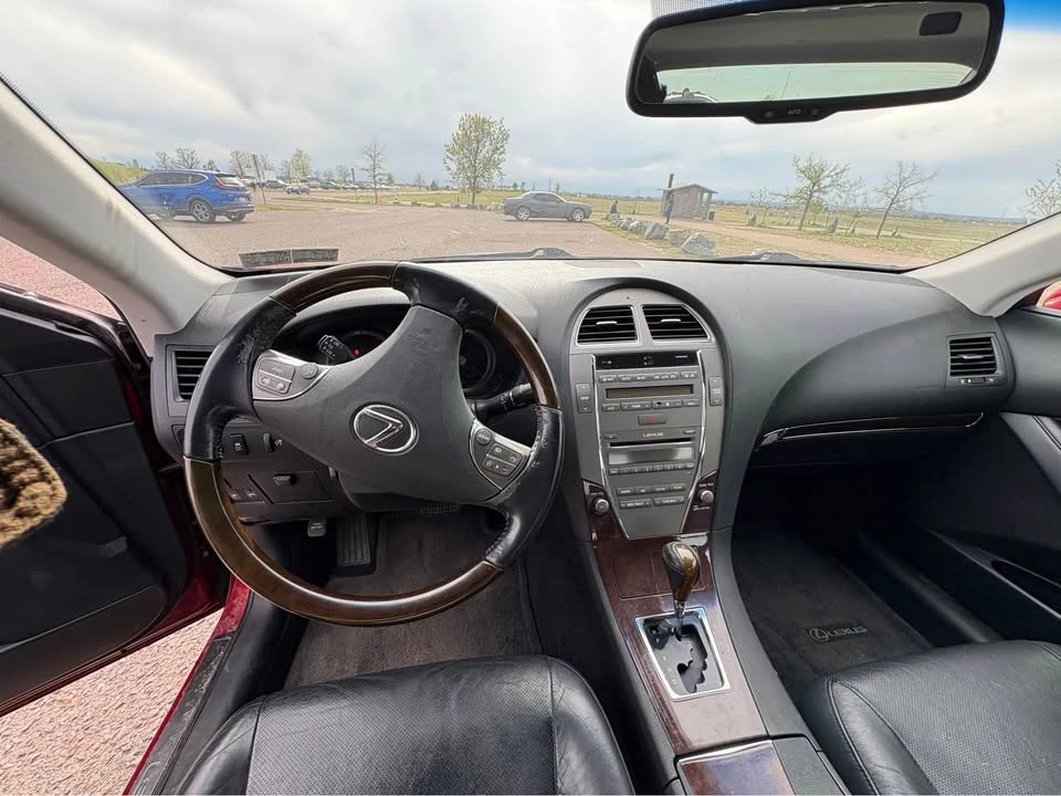2011 Lexus ES 5th Gen - Image 17 of 20