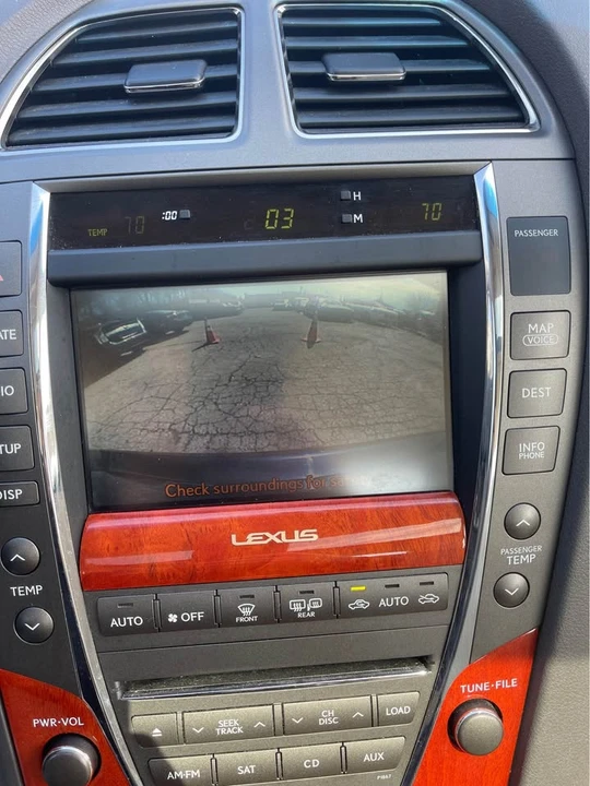 2011 Lexus ES 5th Gen - Image 13 of 20