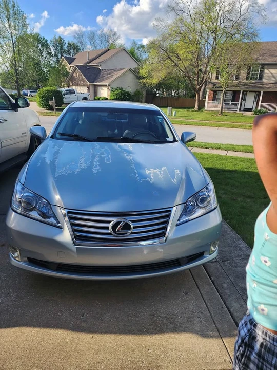 2011 Lexus ES 5th Gen - Image 3 of 13