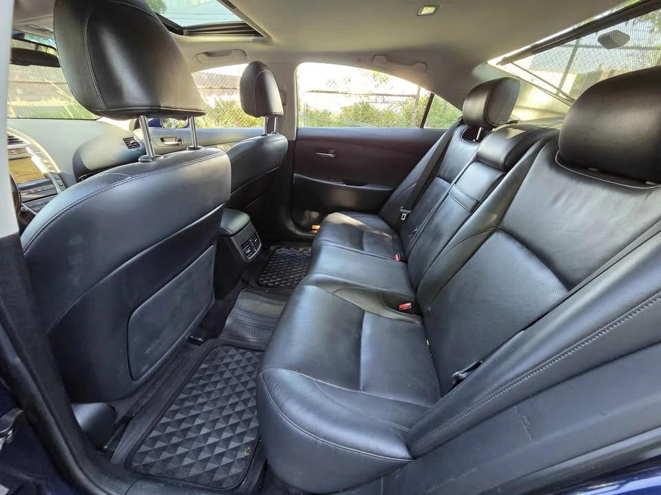 2011 Lexus ES 5th Gen - Image 7 of 14