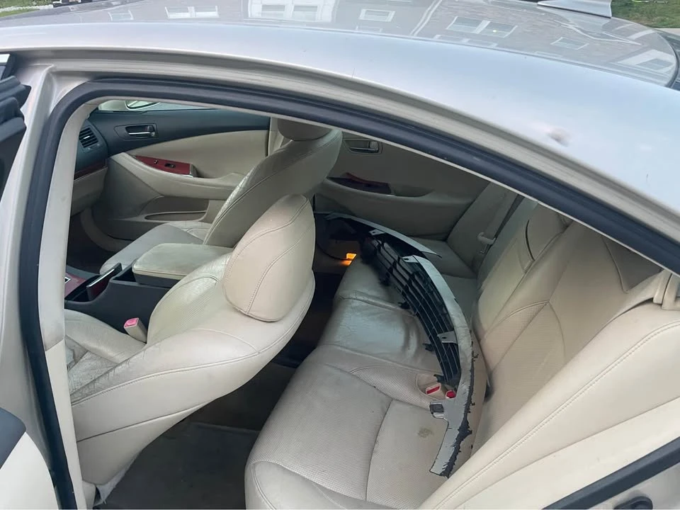 2011 Lexus ES 5th Gen - Image 7 of 7