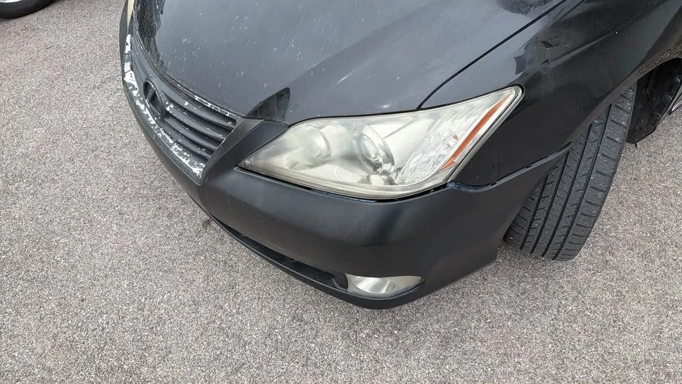 2011 Lexus ES 5th Gen - Image 2 of 6