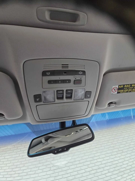 2011 Lexus ES 5th Gen - Image 6 of 19