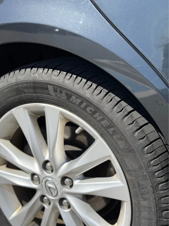 2011 Lexus ES 5th Gen - Image 12 of 12