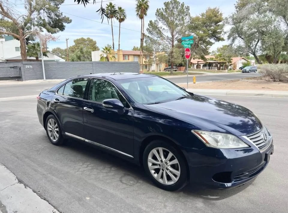 2011 Lexus ES 4th Gen - Image 3 of 5