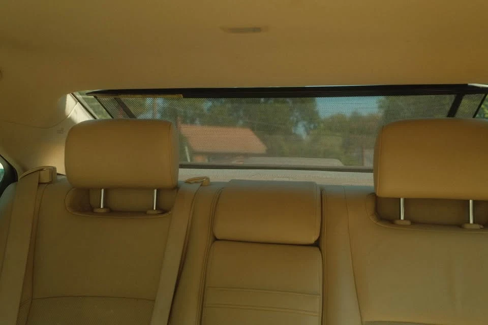 2011 Lexus ES 4th Gen - Image 10 of 15