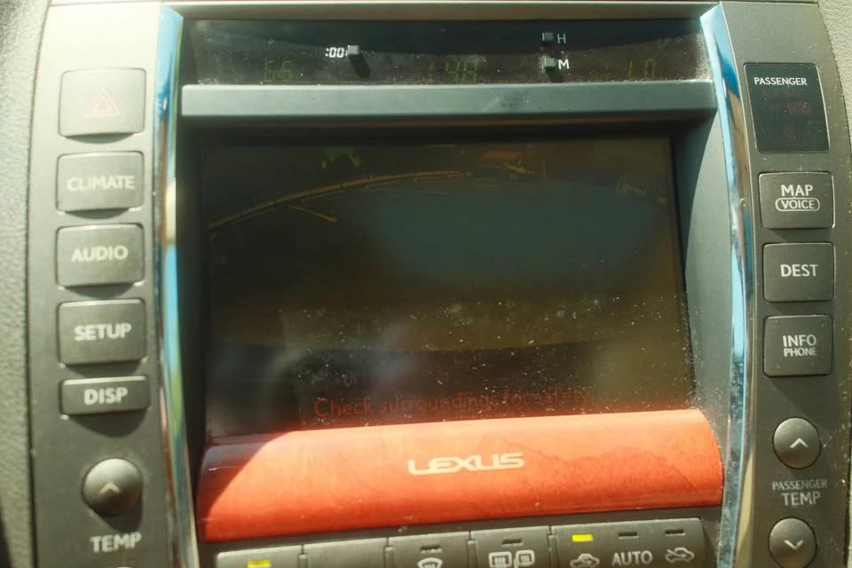 2011 Lexus ES 4th Gen - Image 11 of 15