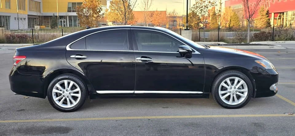 2011 Lexus ES 5th Gen - Image 5 of 19